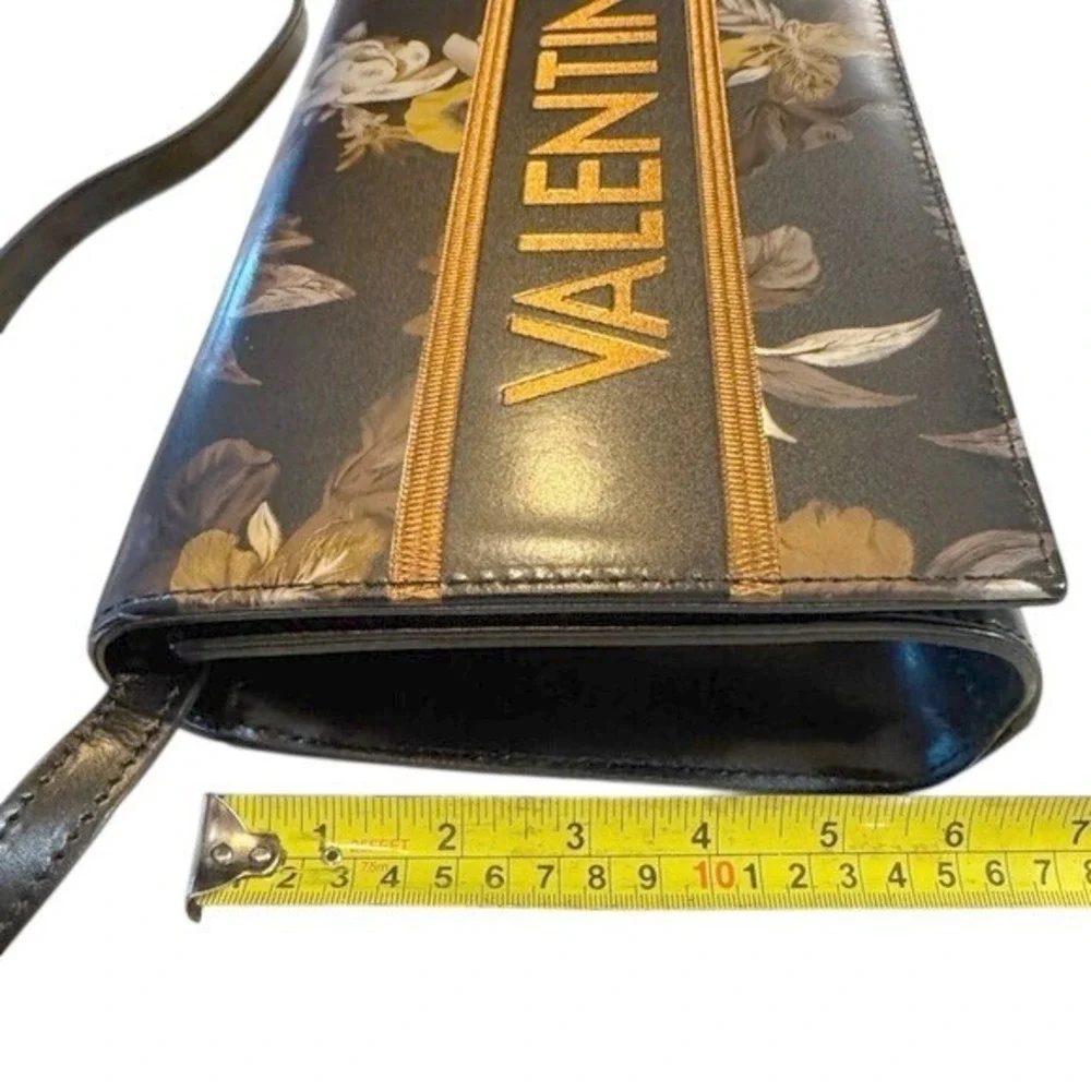 Mario Valentino Black Floral Leather Crossbody‎ Bag Logo Made in Italy - firm